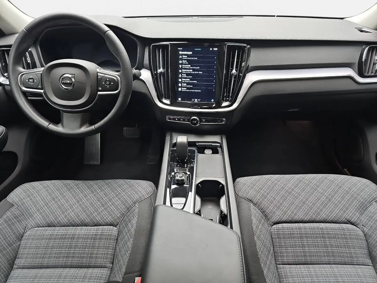 VOLVO S60 B4 AUTO. CORE NAVI LED GOOGLE KAMERA LM17