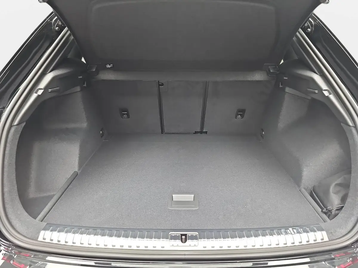 AUDI Q3 35 TDI S-TRONIC S LINE NAVI LED PANO ACC BLACK+ KA