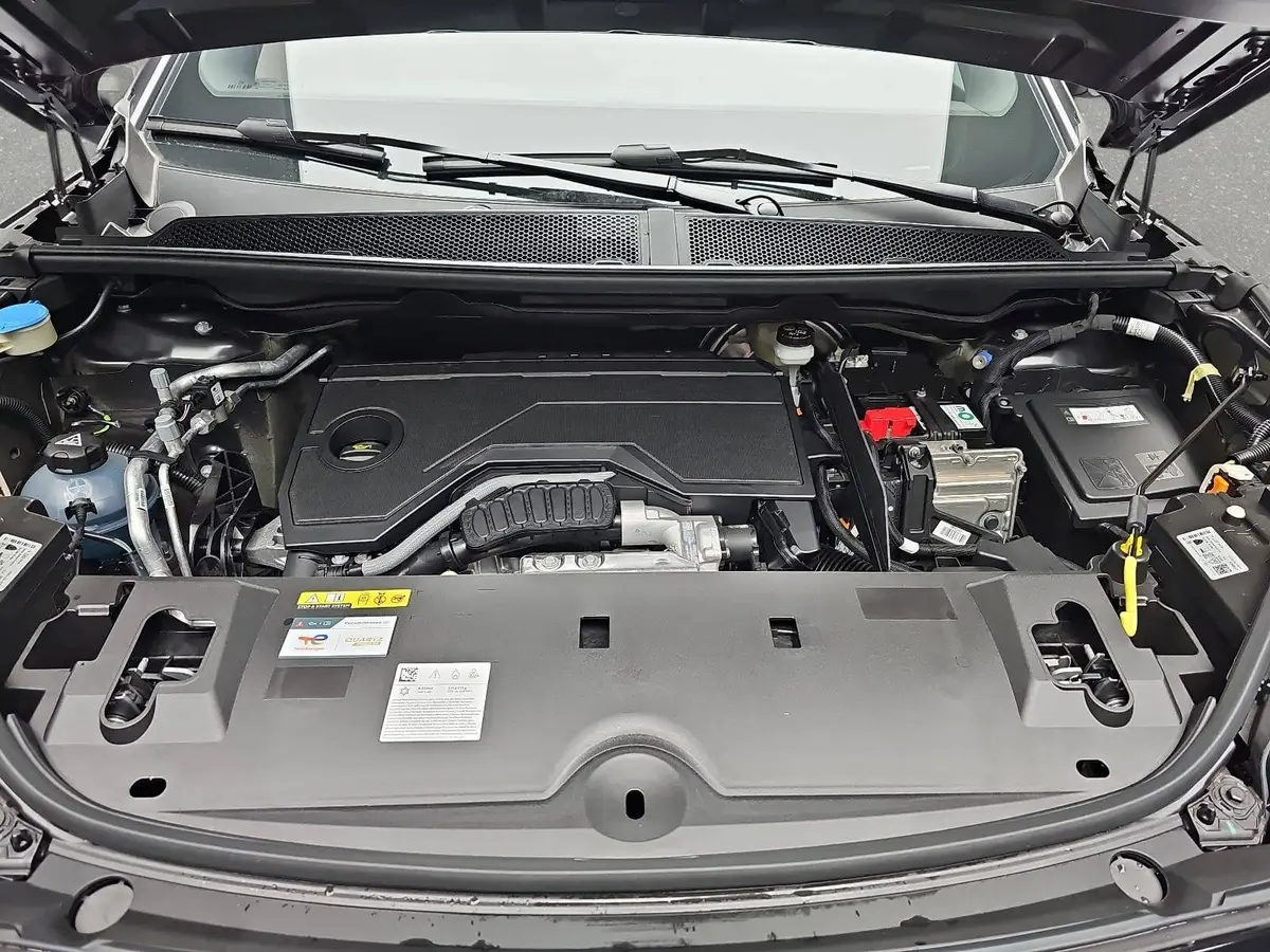 PEUGEOT 3008 1.2 HYBRID 145 E-DSC6 ALLURE LED DAB WINTER AHK LM