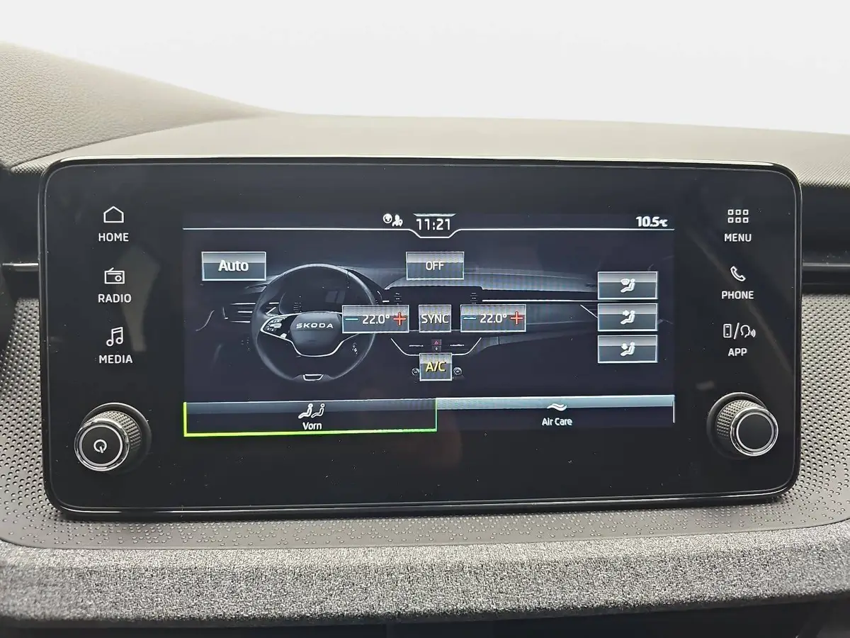 SKODA KAMIQ 1.0 TSI DSG 130 JAHRE LED KLIMAUTO WINTER SICHT KA