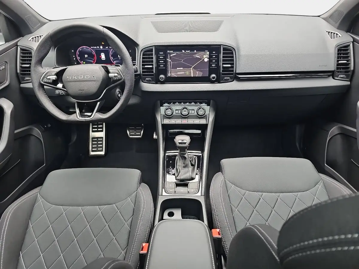 SKODA KAROQ 1.5 TSI DSG SPORTLINE NAVI LED-MATRIX PANO CANTON