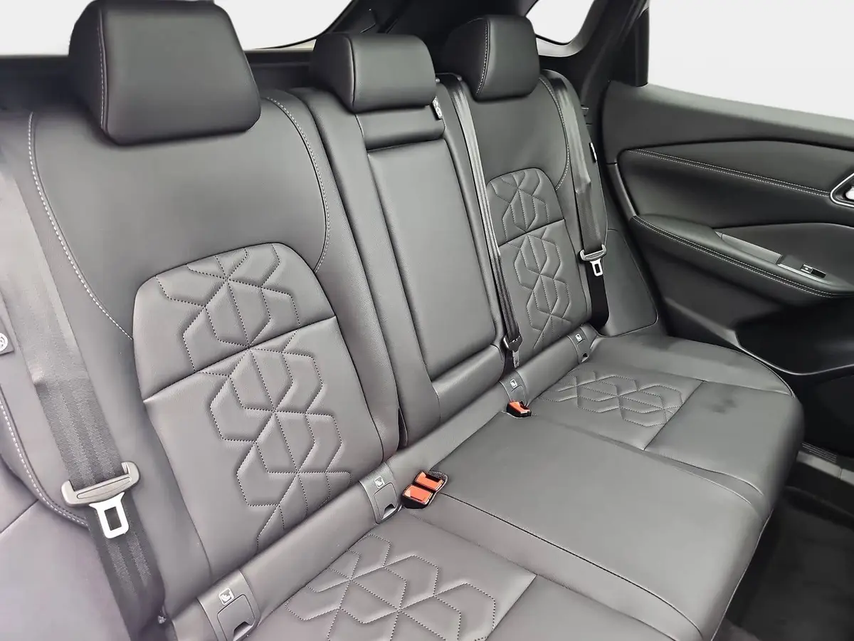 NISSAN QASHQAI 1.3 DIG-T X-TRONIC TEKNA NAVI LED