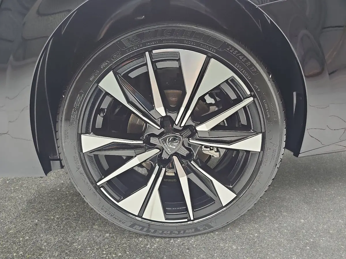 PEUGEOT 308 SW 1.2 HYBRID STYLE KOMFORT PAKET AHK LM