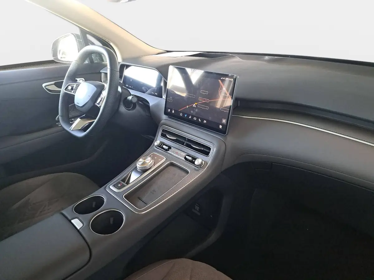 MG ANDERE EV FÖRDERFÄHIG 77 KWH LUXURY AWD PANORAMA LEDER 20-ZOLL