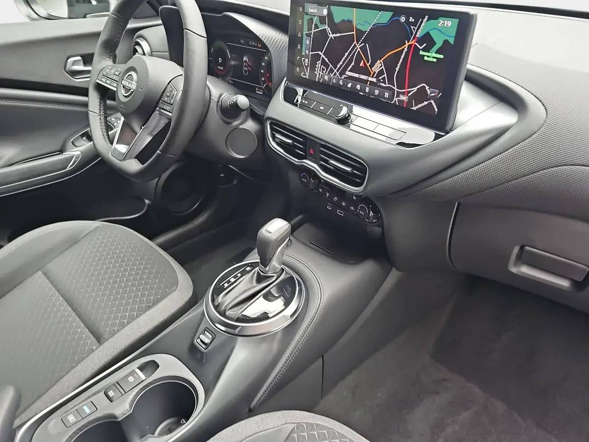 NISSAN JUKE 1.6 HYBRID AUTO. N-CONNECTA WINTER FRONTSCHEIBENHEIZUNG