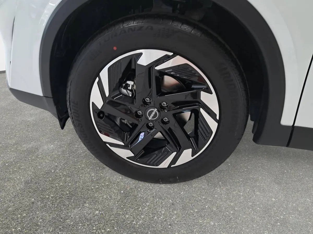 NISSAN QASHQAI 1.3 DIG-T MHEV AUTO. MJ27 N-CONNECTA WINTER EL-HECKKLAPPE PANO