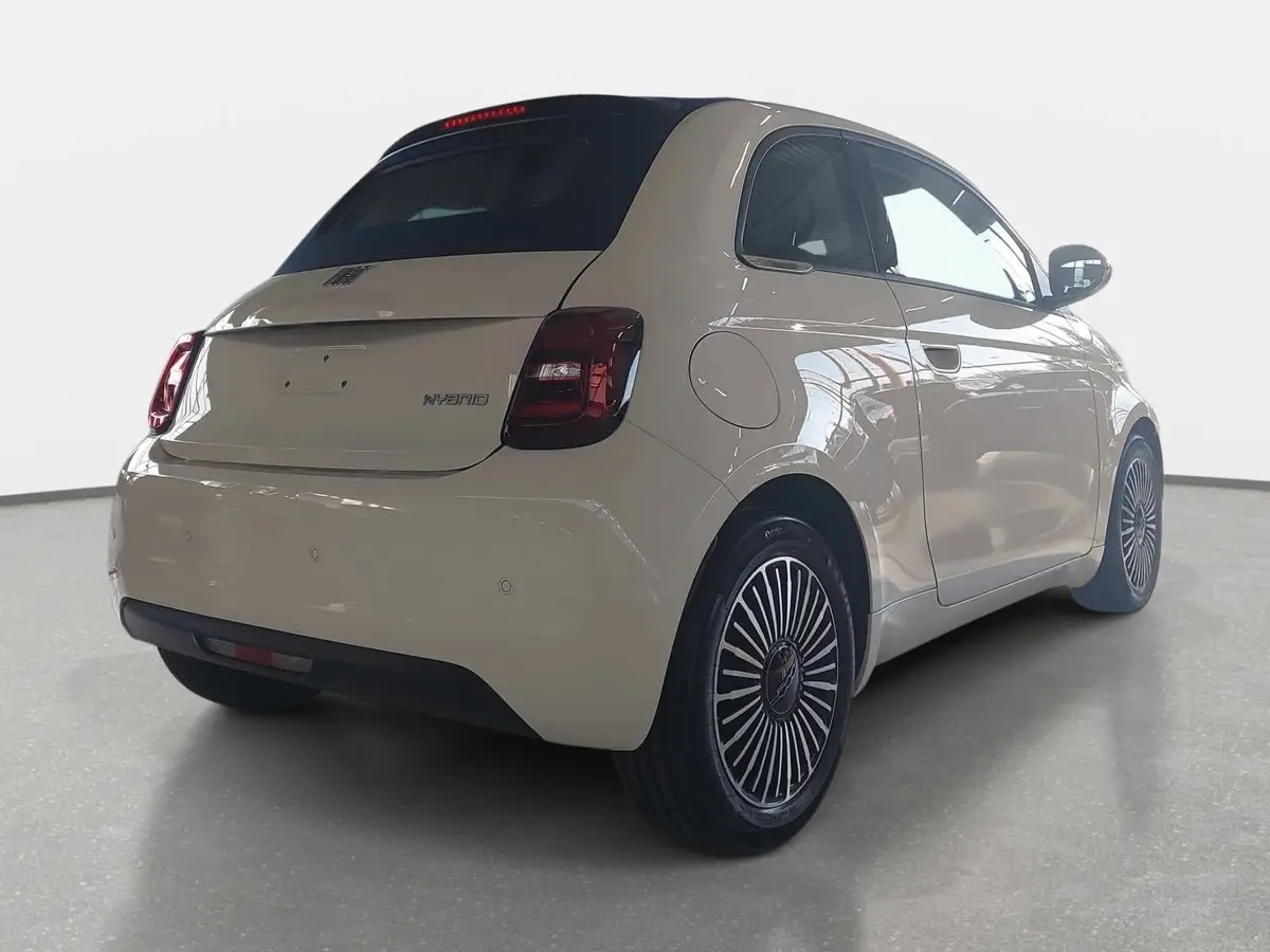 FIAT 500C HYBRID DOLCEVITA