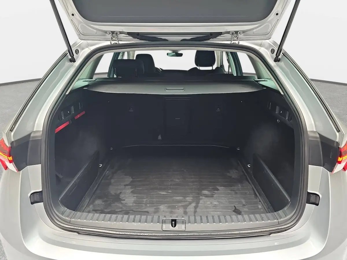 SKODA OCTAVIA COMBI 1.0 TSI DSG E-TEC AMBITION LED