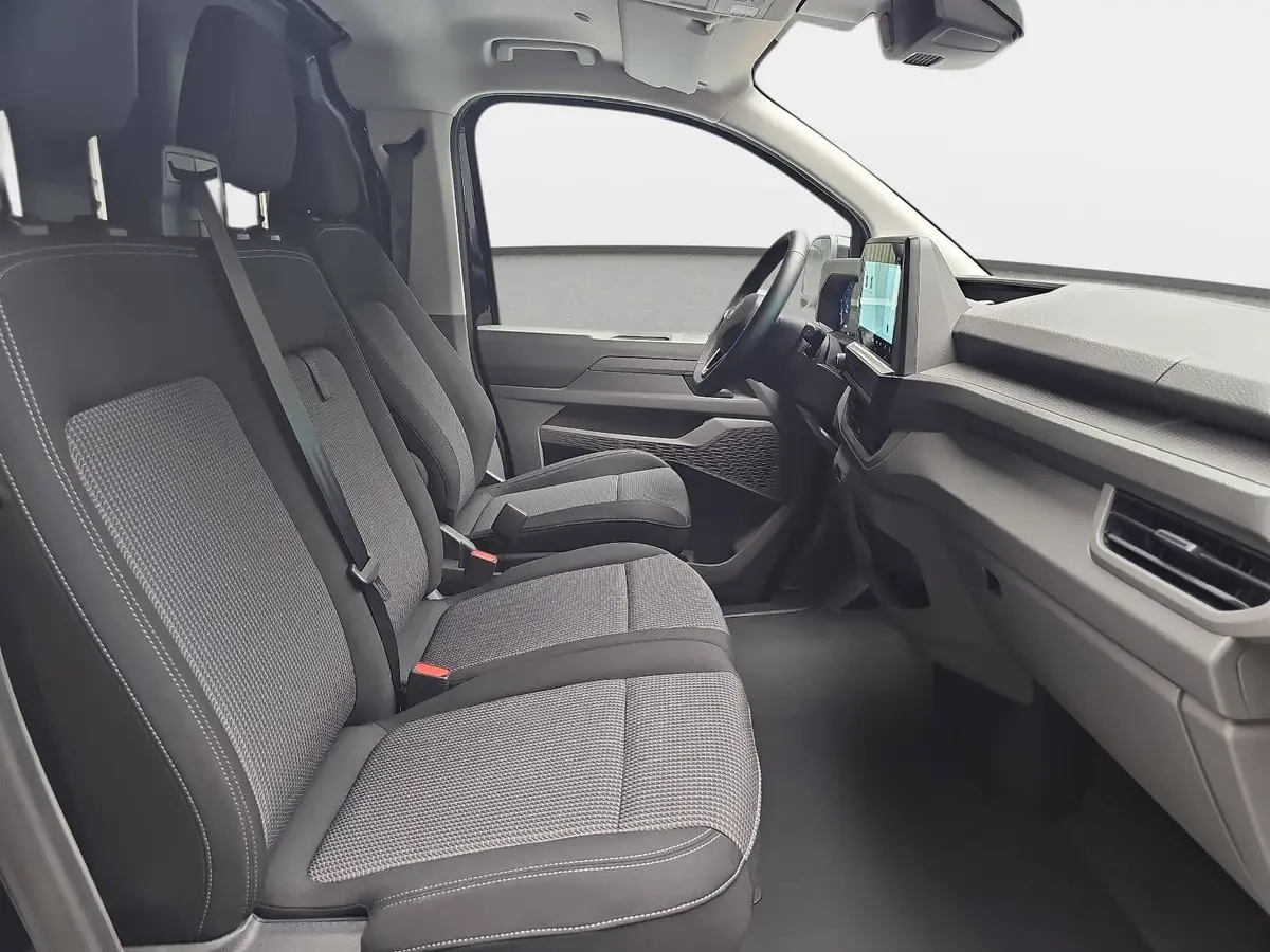VW T7 TRANSPORTER 2.0 TDI DSG KASTEN L2H1 LED