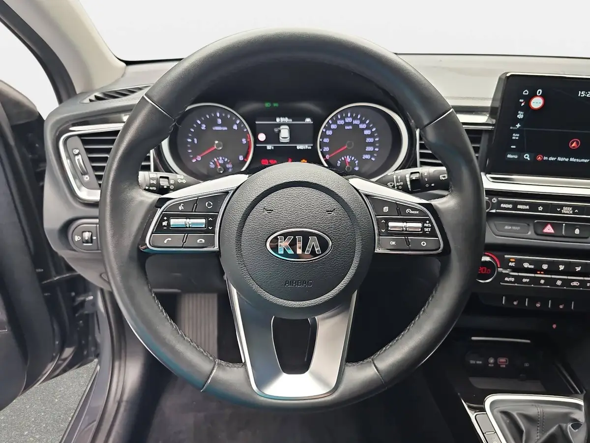 KIA CEED 1.6 CRDi Spirit Navi Winter P-Assist LM