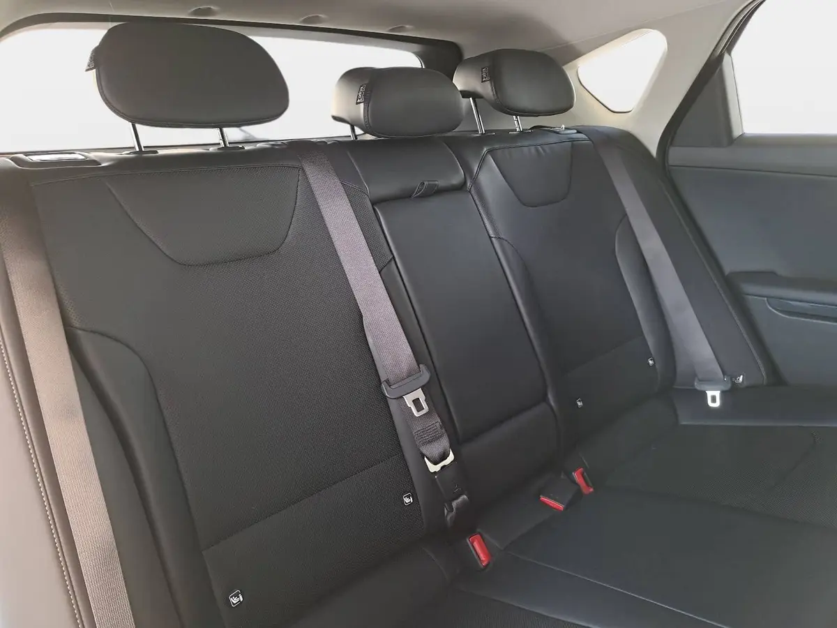 KIA K4 1.6 T-GDI 150 PS DCT7 SPIRIT MJ26 DRIVEWISE-PARK SOUND