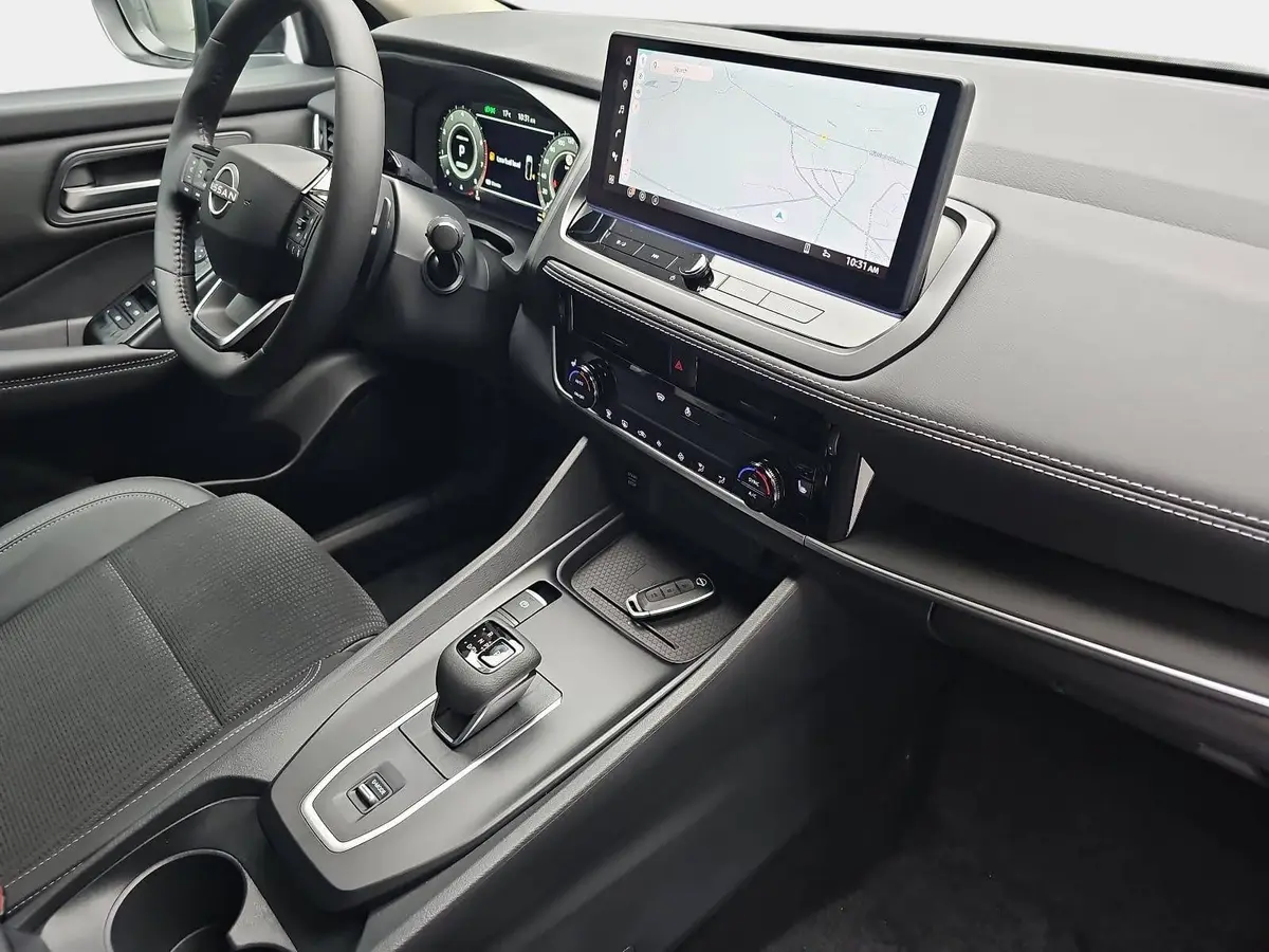 NISSAN QASHQAI 1.3 DIG-T MHEV AUTO. N-CONNECTA WINTER EL-HECKKLAPPE