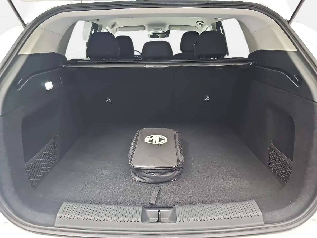 MG HS 1.5 PLUG-IN-HYBRID MY25.5 COMFORT NAVI LED-LICHT 19-ZOLL-LM