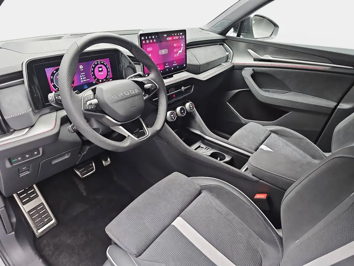 SKODA KODIAQ 1.5 DSG SPORTLINE NAVI LED ACC WINTER KAMERA AHK L