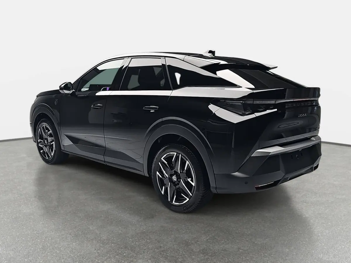 PEUGEOT 3008 1.2 HYBRID 145 E-DSC6 GT AHK M+S
