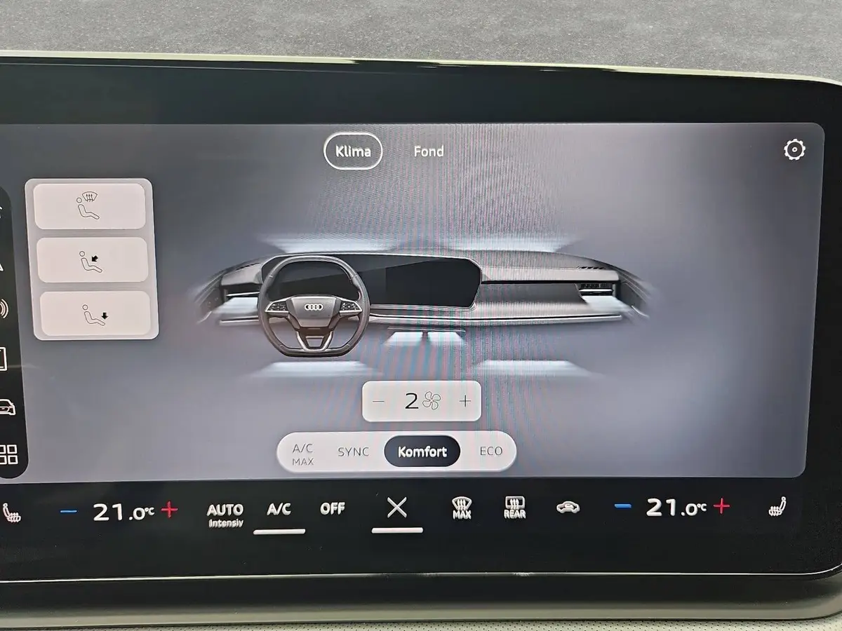 AUDI Q3 TDI S-TRONIC S-LINE NAVI LED-PLUS PANO