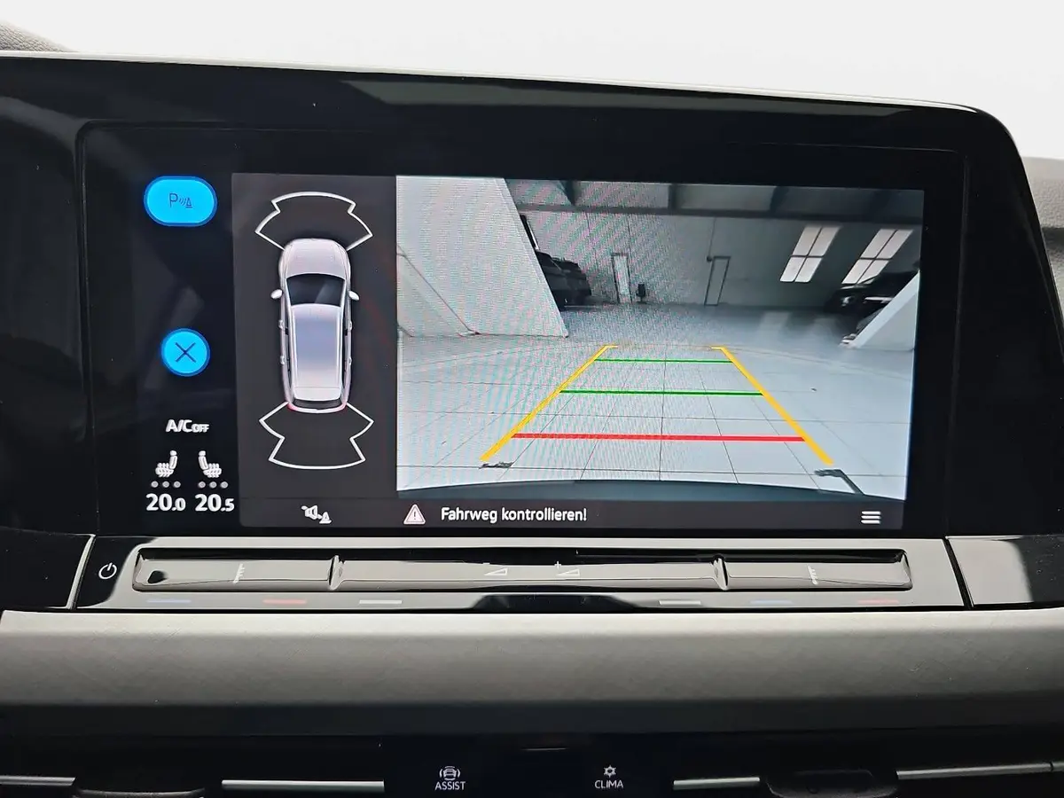 VW GOLF VARIANT 2.0 TDI VIII LIFE NAVI LED LM