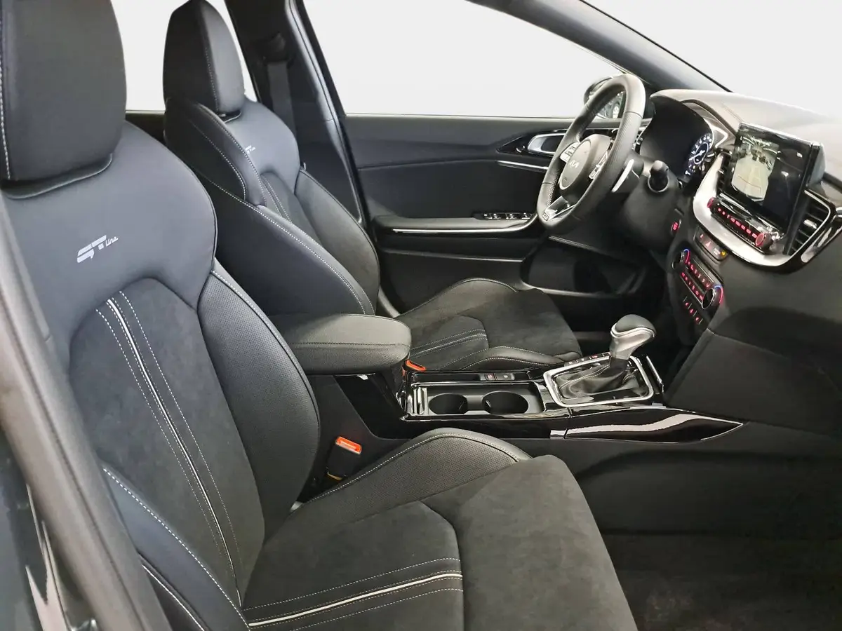 KIA XCEED 1.6 T-GDI 180 DCT GT-LINE MJ26 LEDER