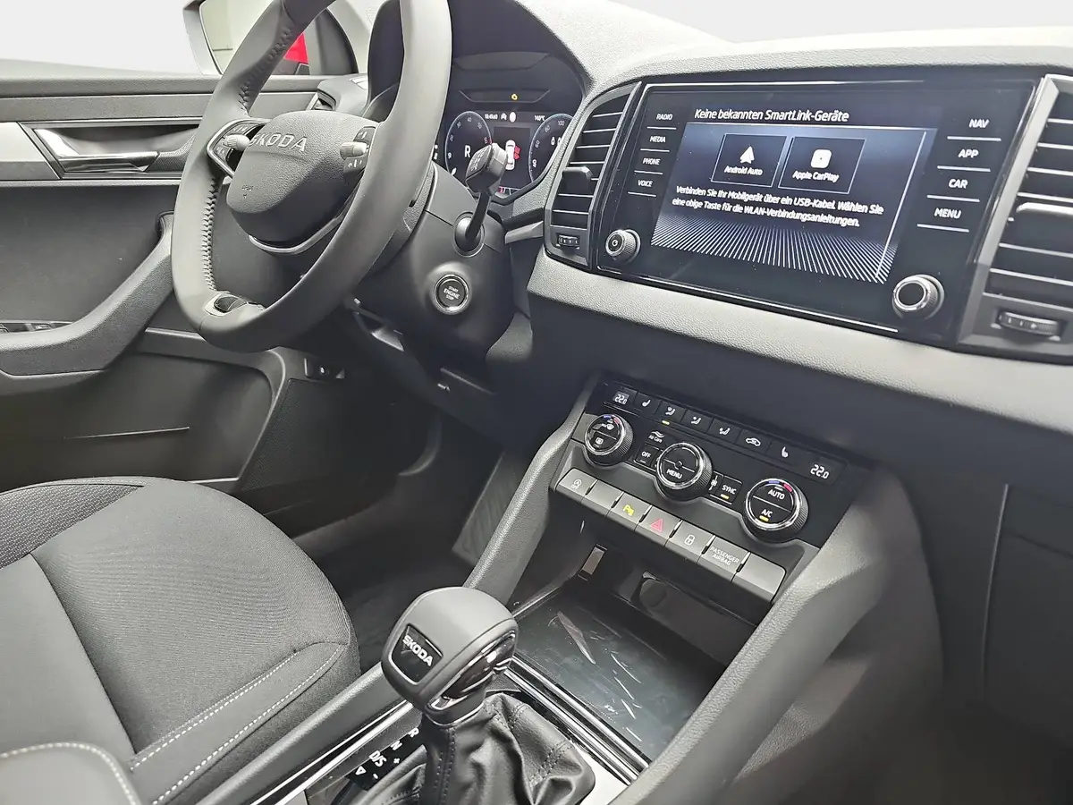 SKODA KAROQ 1.5 TSI DSG SELECTION NAVI LED ACC WINTER KAMERA A