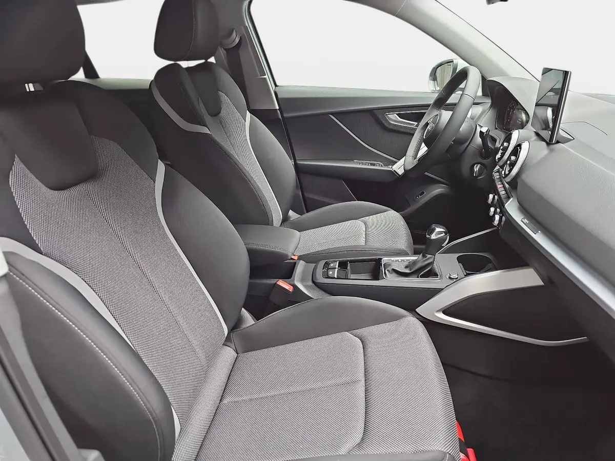 AUDI Q2 35 TFSI S-TRONIC S LINE NAVI LED ACC EL.HECKKL. WI