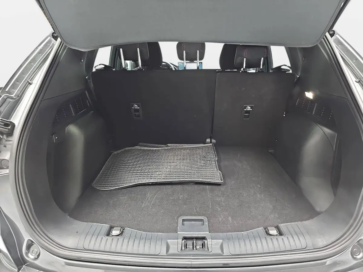 FORD KUGA 1.5 EB AUTO. ST-LINE NAVI LED KLIMAAUTO WINTER SIC