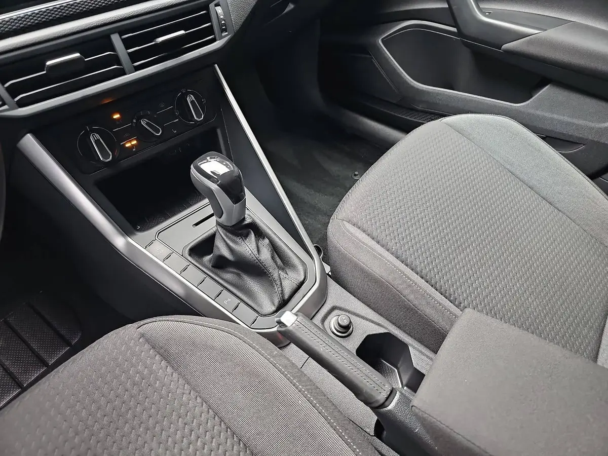 VW TAIGO 1.0 TSI DSG LIFE NAVI LED ACC SITZHEIZUNG PDC KAME