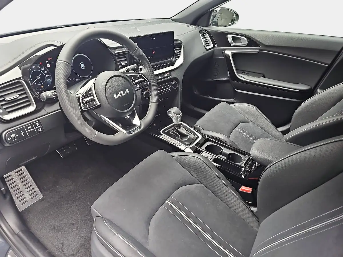 KIA XCEED 1.6 T-GDI 180 DCT GT-LINE MJ26 LEDER GLASDACH