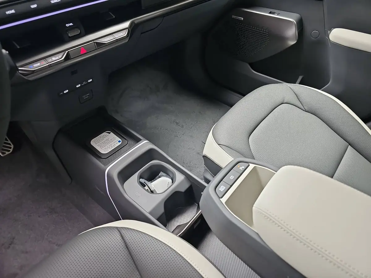 KIA EV2 61.0 KWH GT LINE MJ27 4SITZE WINTER 22KW-AC TECHN DRIVEWISE-PARK KOM GD