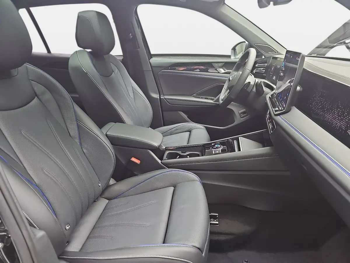 VW TIGUAN 2.0 TDI DSG R-LINE 4M NAVI LED-MATIX LEDER BLACK-S