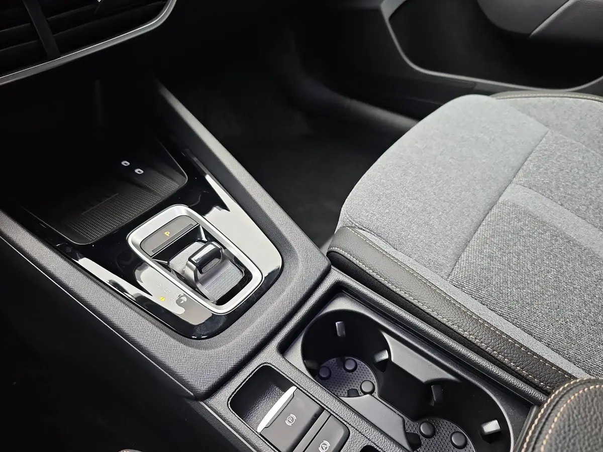 SKODA OCTAVIA COMBI 1.5 TSI ETEC DSG SELECTION NAVI LED ACC WINTER KA