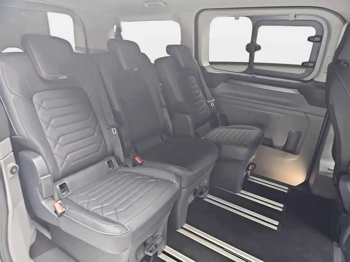 FORD TOURNEO CUSTOM 2.0 ECOBLUE AUTO. L1 TITANIUM X NAVI LED AHK