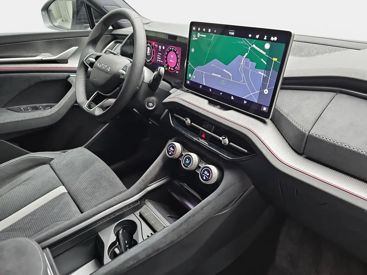 SKODA KODIAQ 1,5 TSI DSG SPORTLINE NAVI LED ACC WINTER KAMERA A