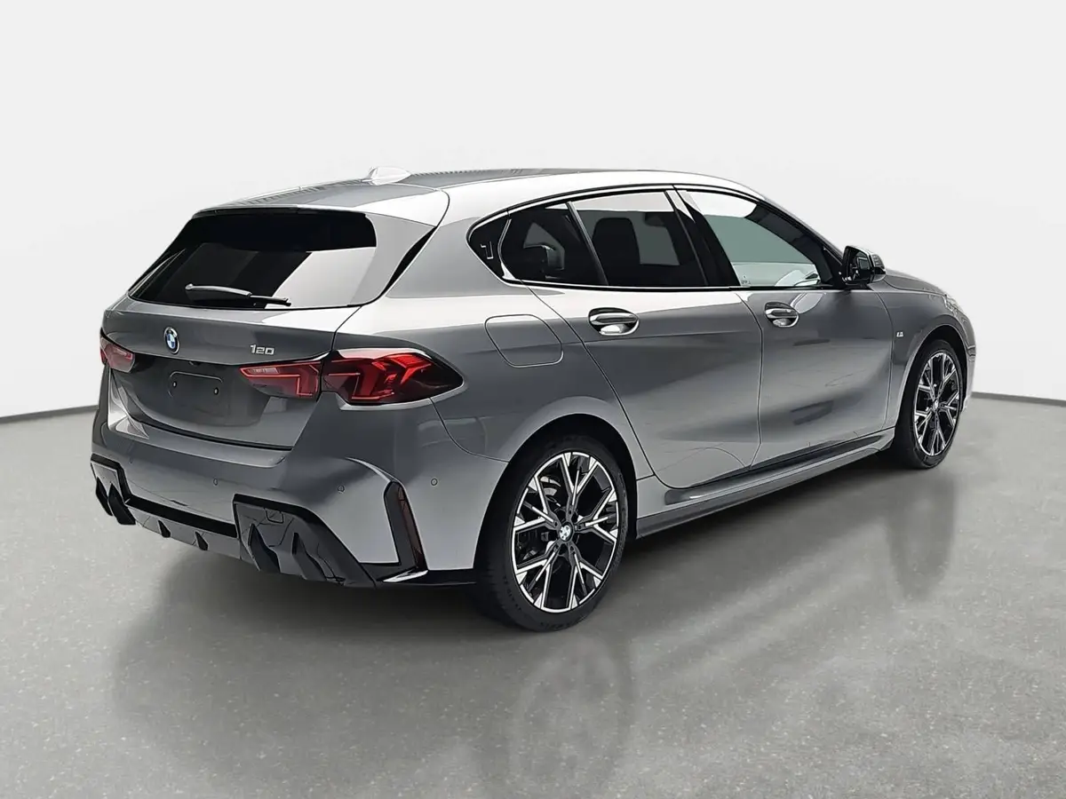 BMW 120 I AUTO. M SPORT NAVI LED P-ASSIST WINTER KAMERA AH