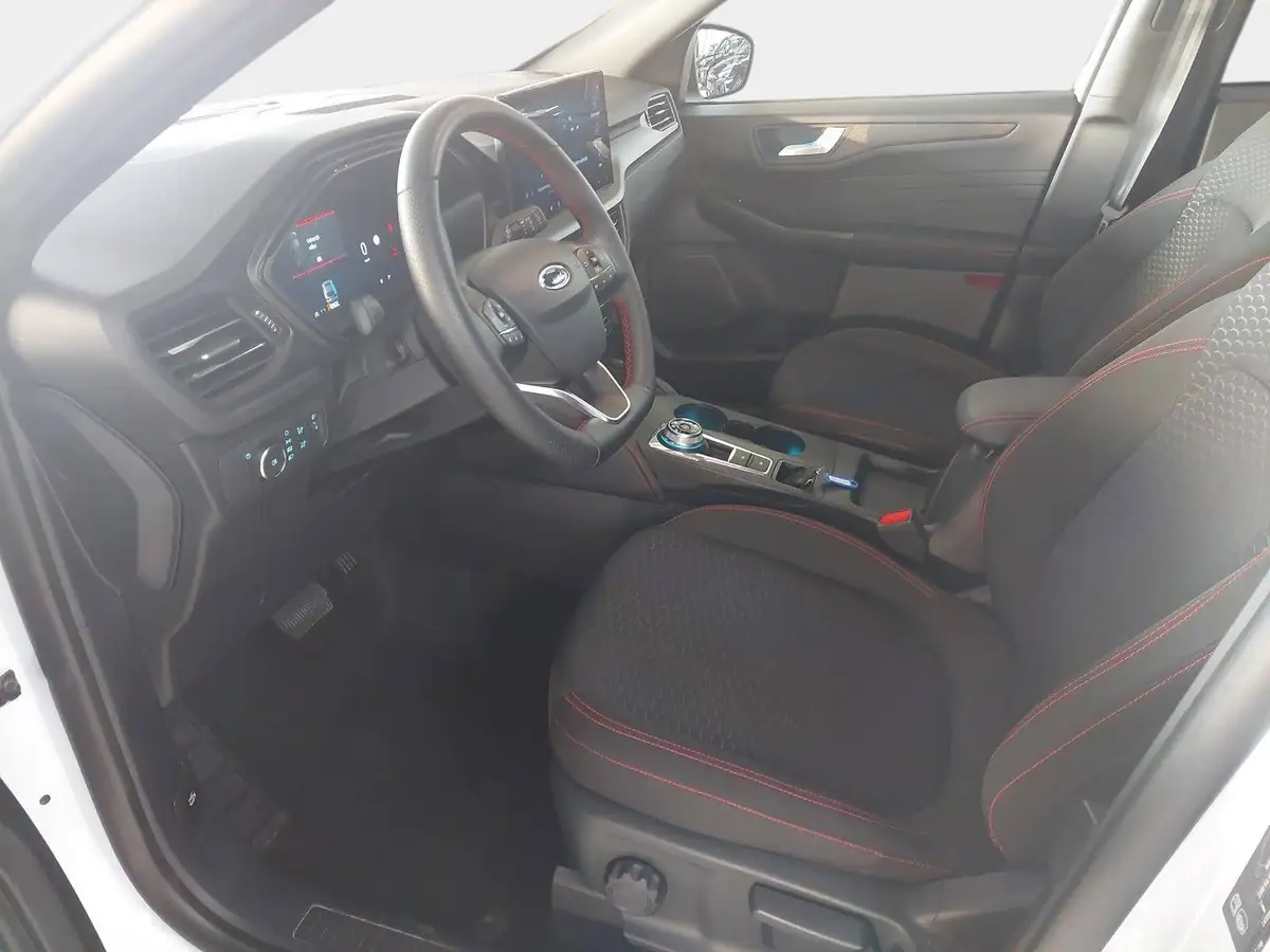 FORD KUGA 1.5 EB AUTO. ST-LINE NAVI LED KLIMAAUTO WINTER SIC