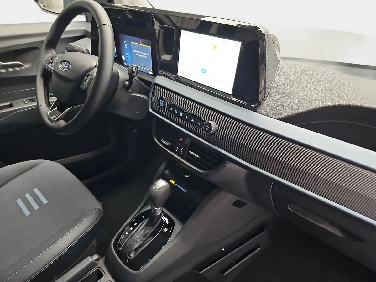 FORD TOURNEO COURIER 1.0 EB AUT. ACTIVE NAVI+ACC+WINTER+SPUR+KAMERA+LM