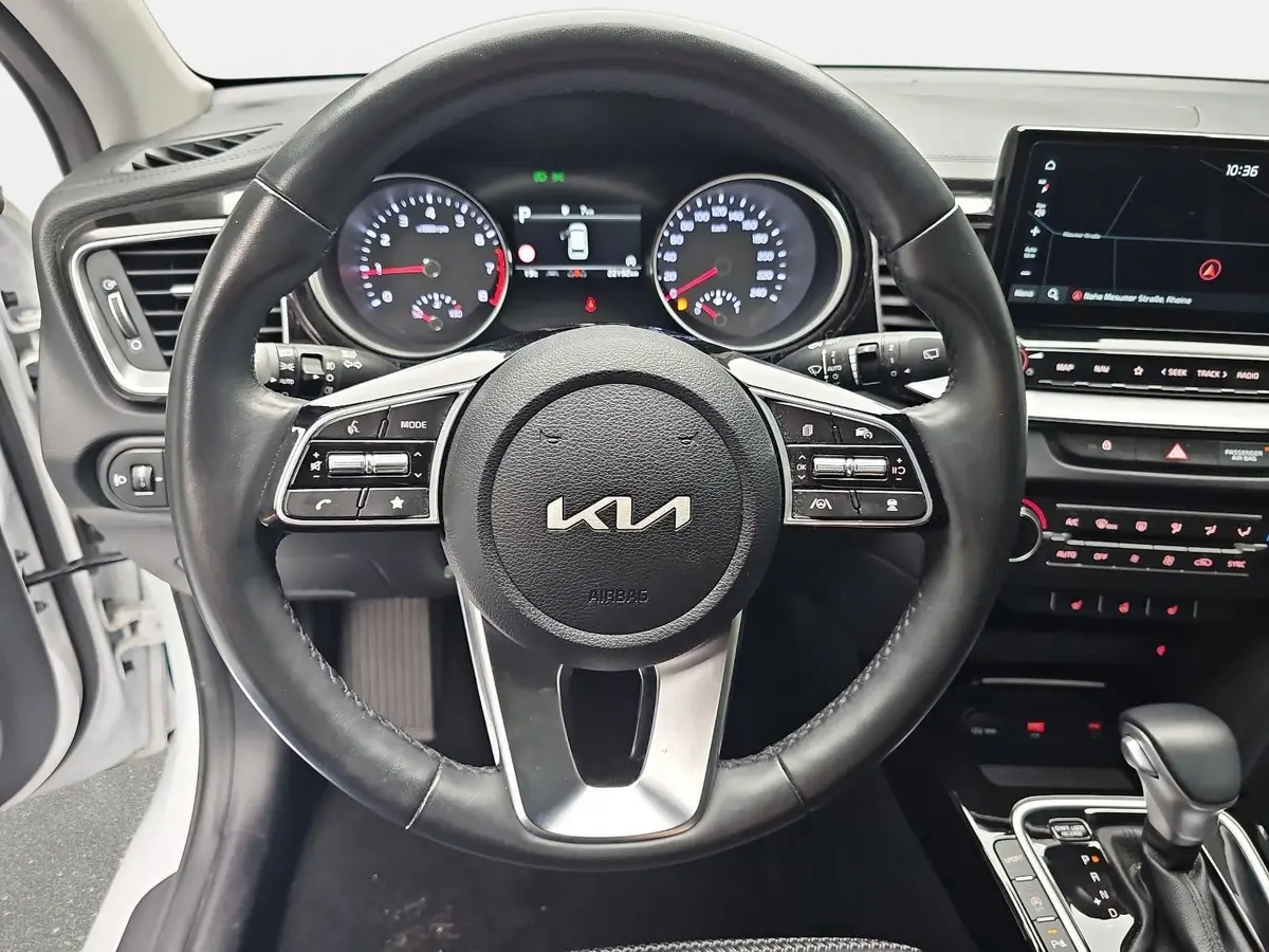 KIA CEED SW 1.5 T-GDI DCT7 SPIRIT TECHNOLOGIE ABN. AHK