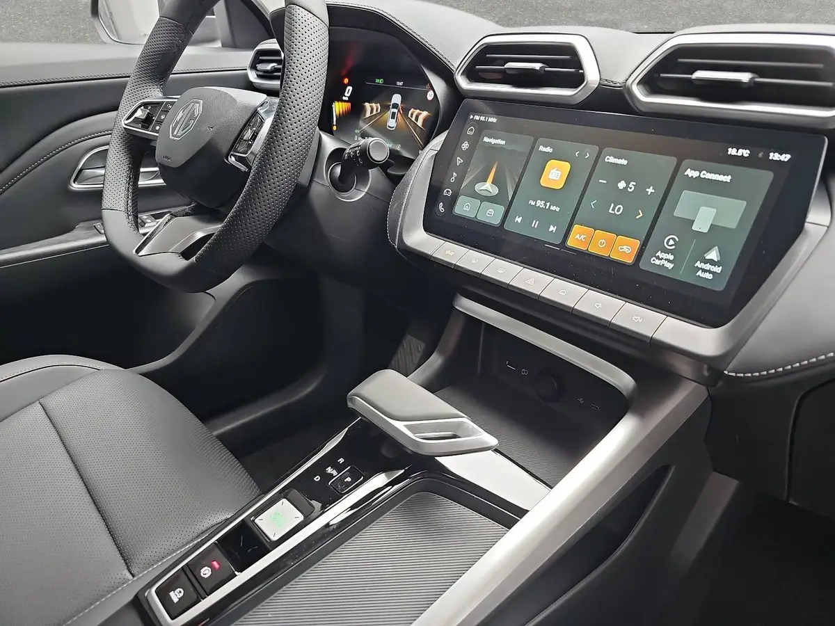 MG ZS 1.5 HYBRID+ MY25 LUXURY NAVI LM18 KEYLESS-ENTRY 360-GRAD-KAMERA