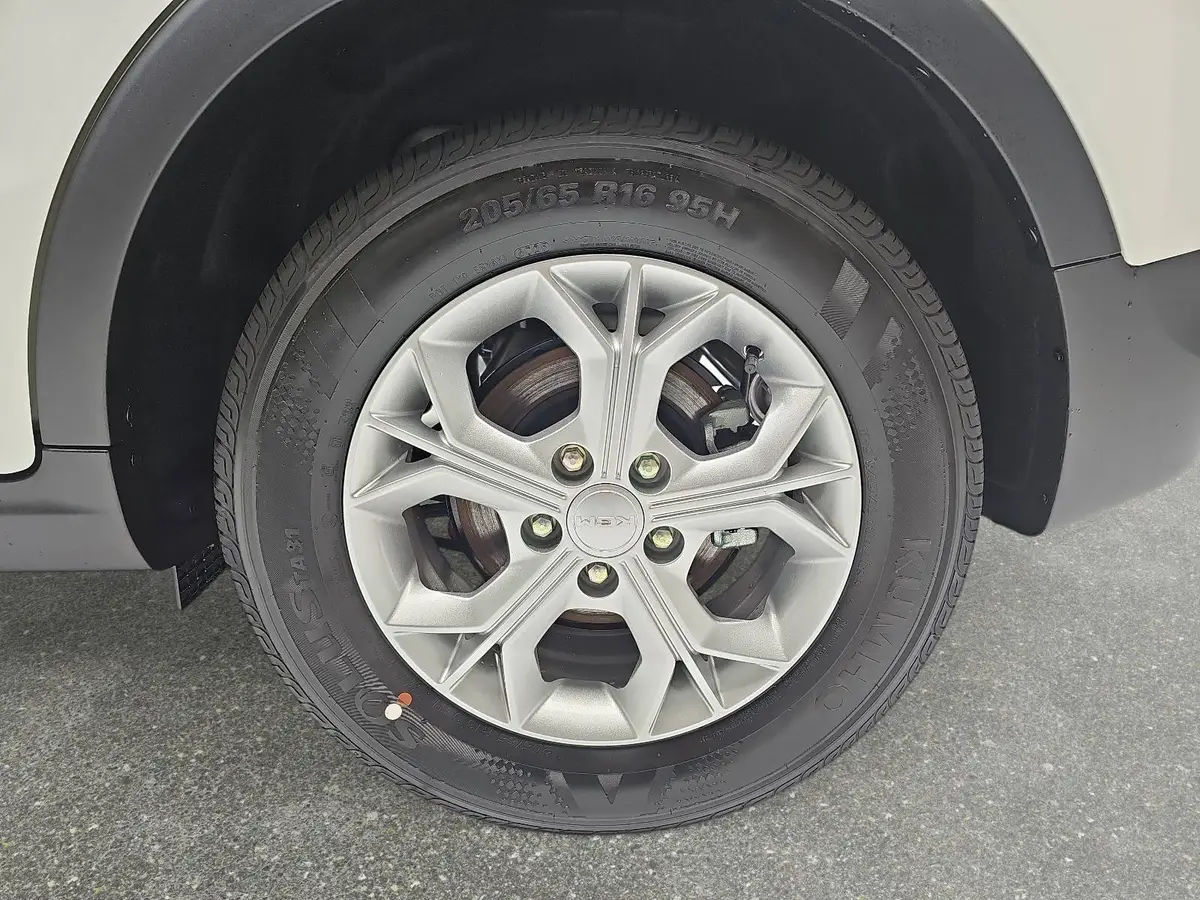 KGM TIVOLI 1.5 T-GDI 2WD ESSENTIAL