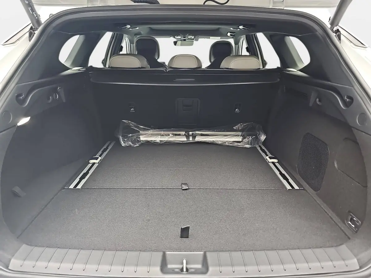 KIA K4 SW 1.6 T-GDI 180 PS DCT7 GT-LINE MJ26 DW-PARK-PRO SITZ SOUND DESIGN GLASDACH