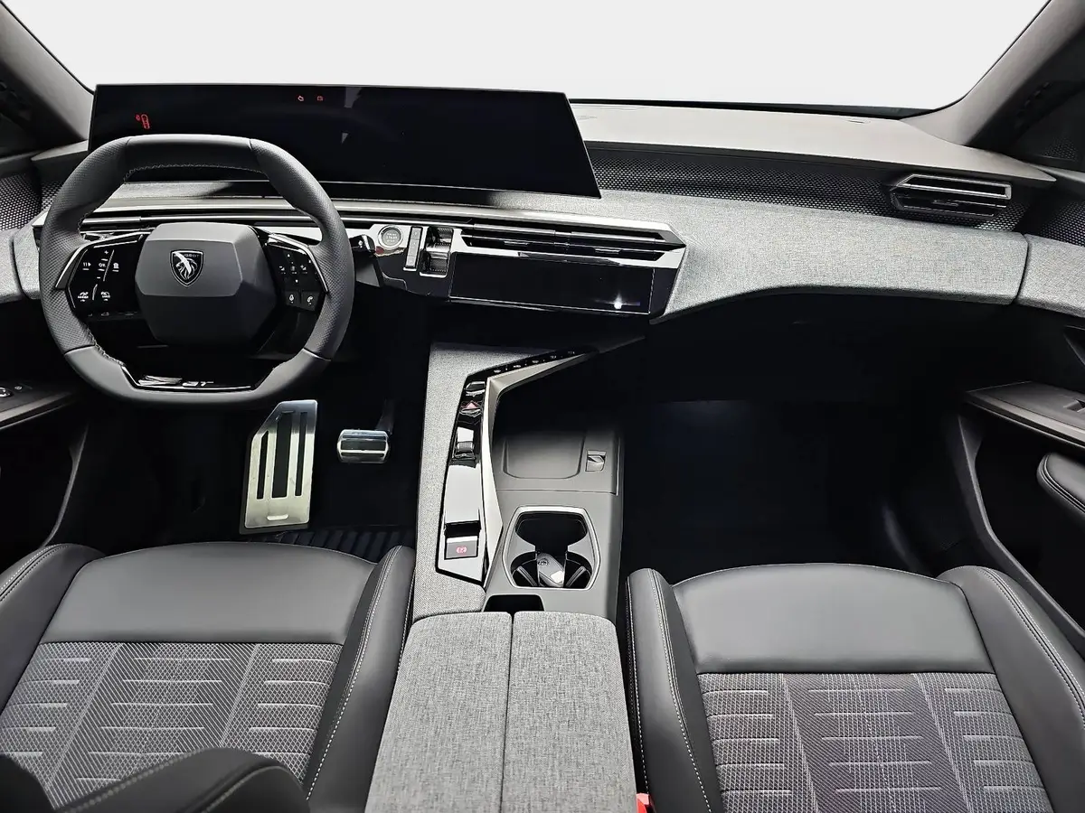 PEUGEOT 3008 1.2 HYBRID 145 E-DSC6 GT NAVI KLIMA LED AHK LM19