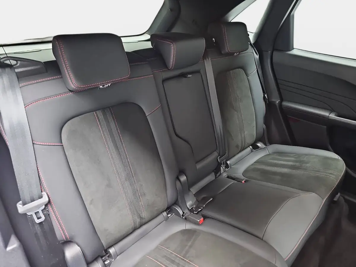 FORD KUGA 1.5 EB AUTO. ST-LINE X NAVI LED WINTER KAMERA 360°