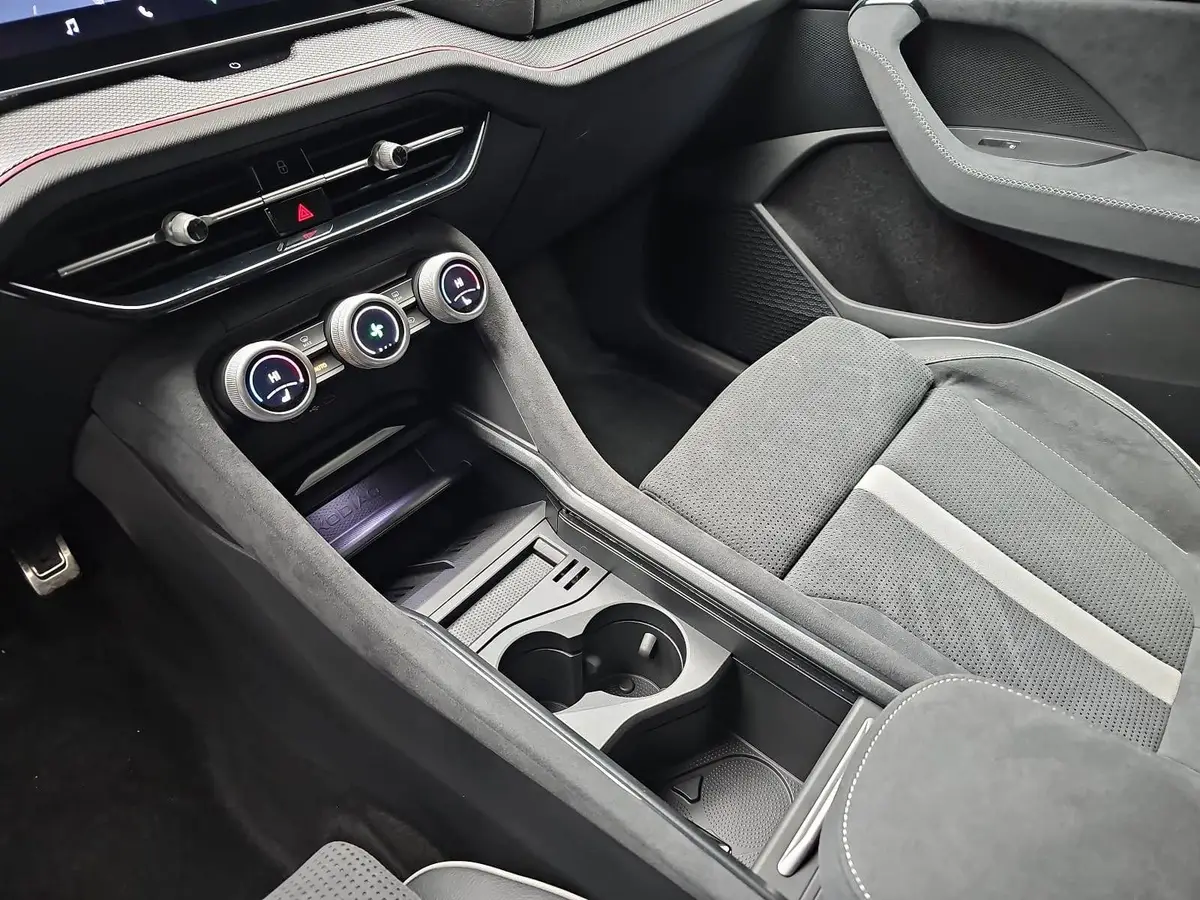 SKODA KODIAQ 2.0 TDI DSG SPORTLINE 4X4 NAVI LED ACC HUD 7-SITZE