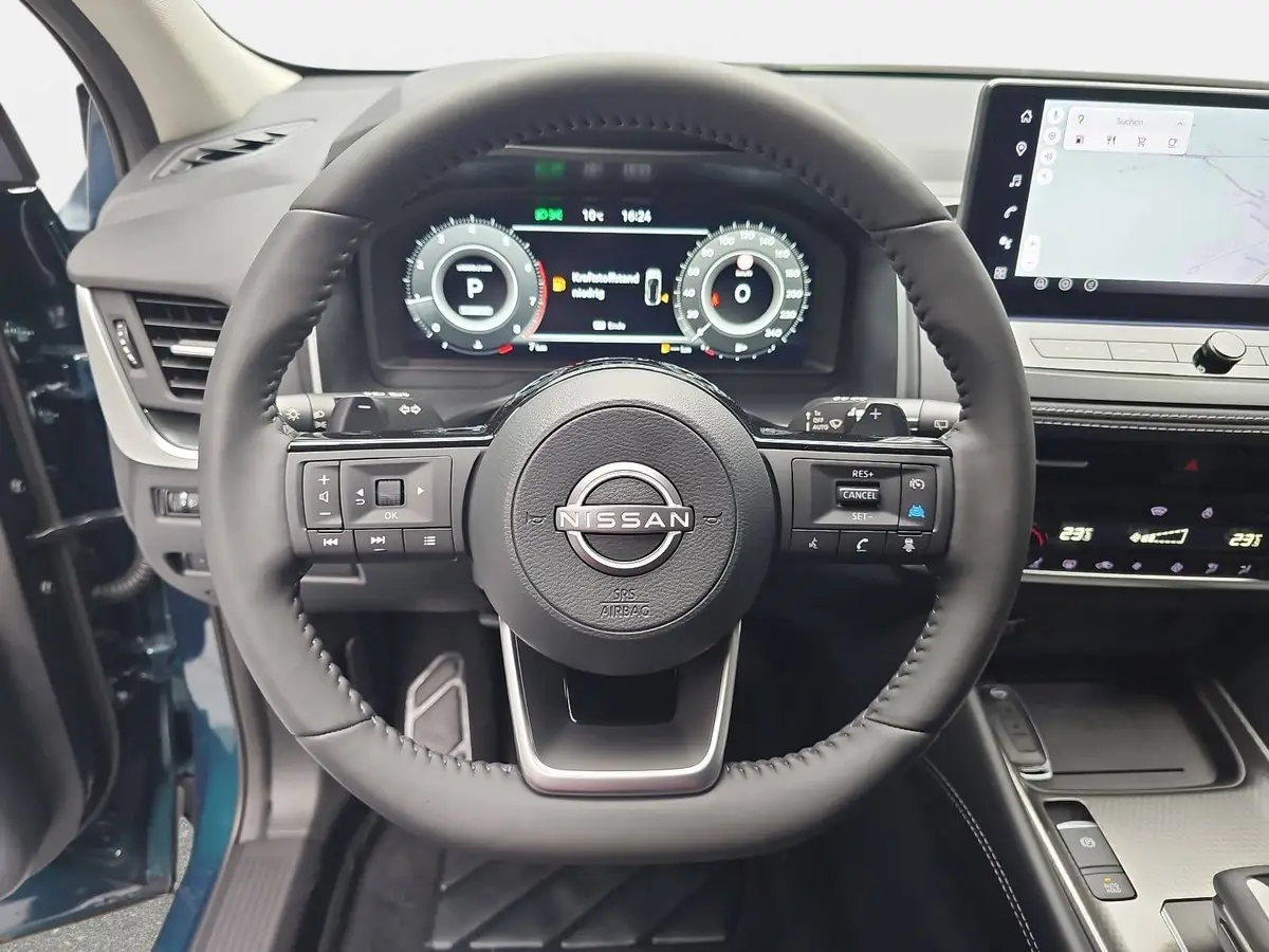 NISSAN QASHQAI 1.3 DIG-T XTRONIC N-CONNECTA PANO WINTER