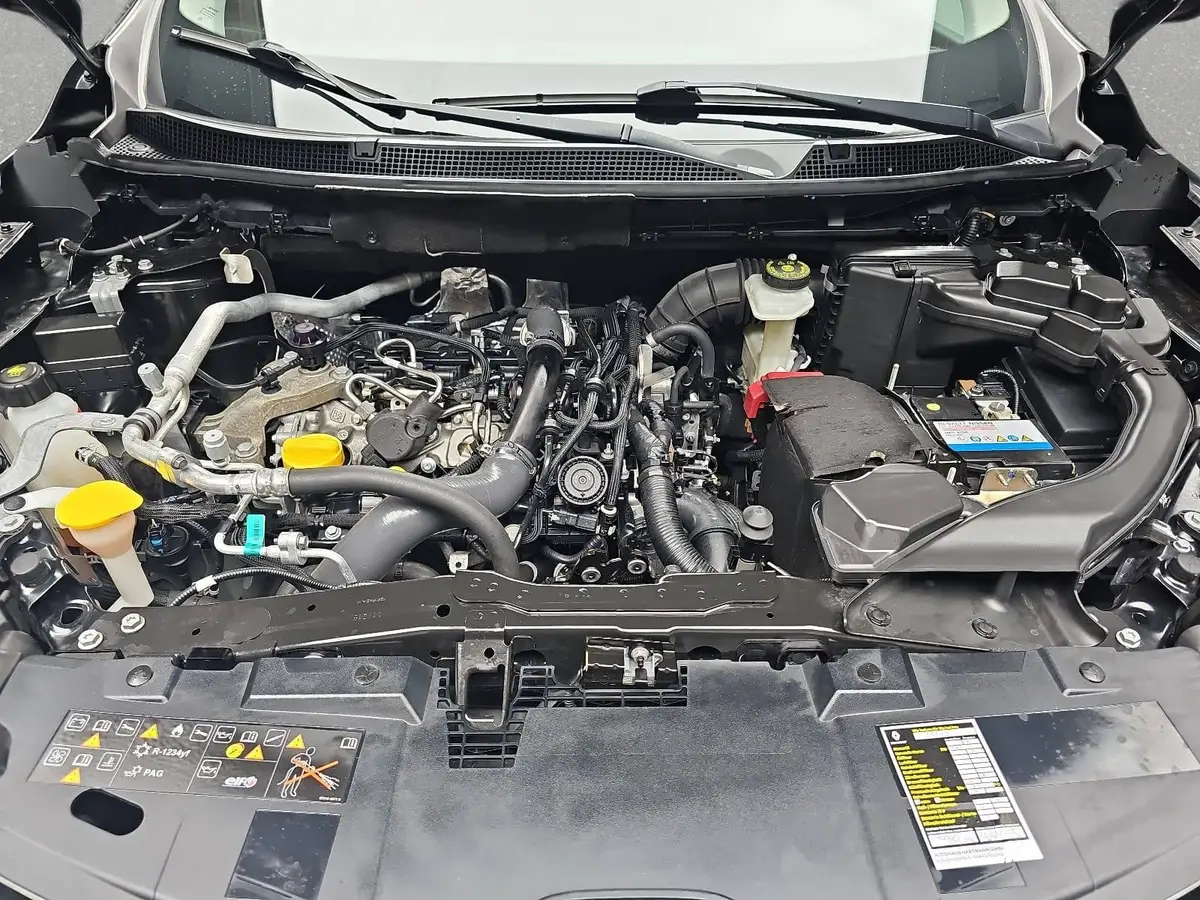 RENAULT KADJAR 1.3 TCE 140 LIMITED WINTER GRA LM