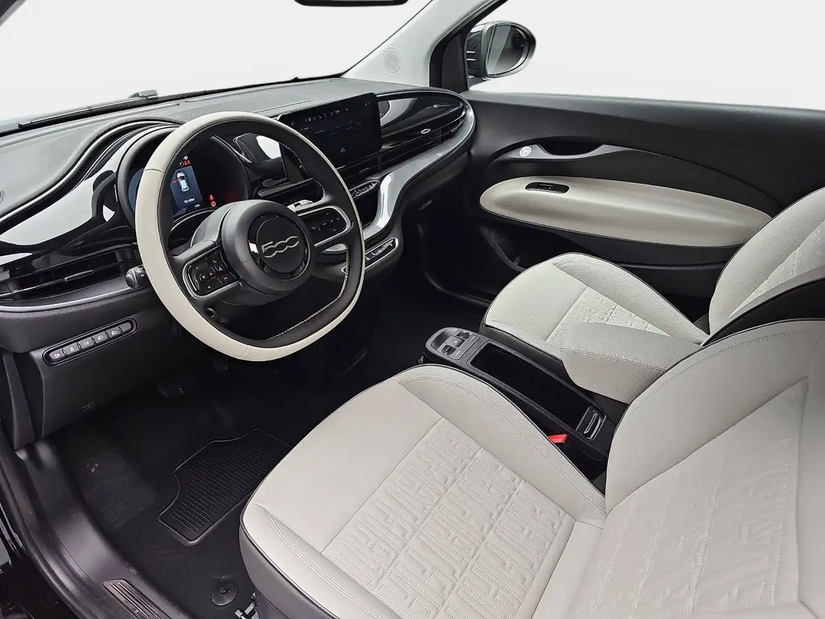 FIAT 500E ELEKTRO 42 KWH LA PRIMA