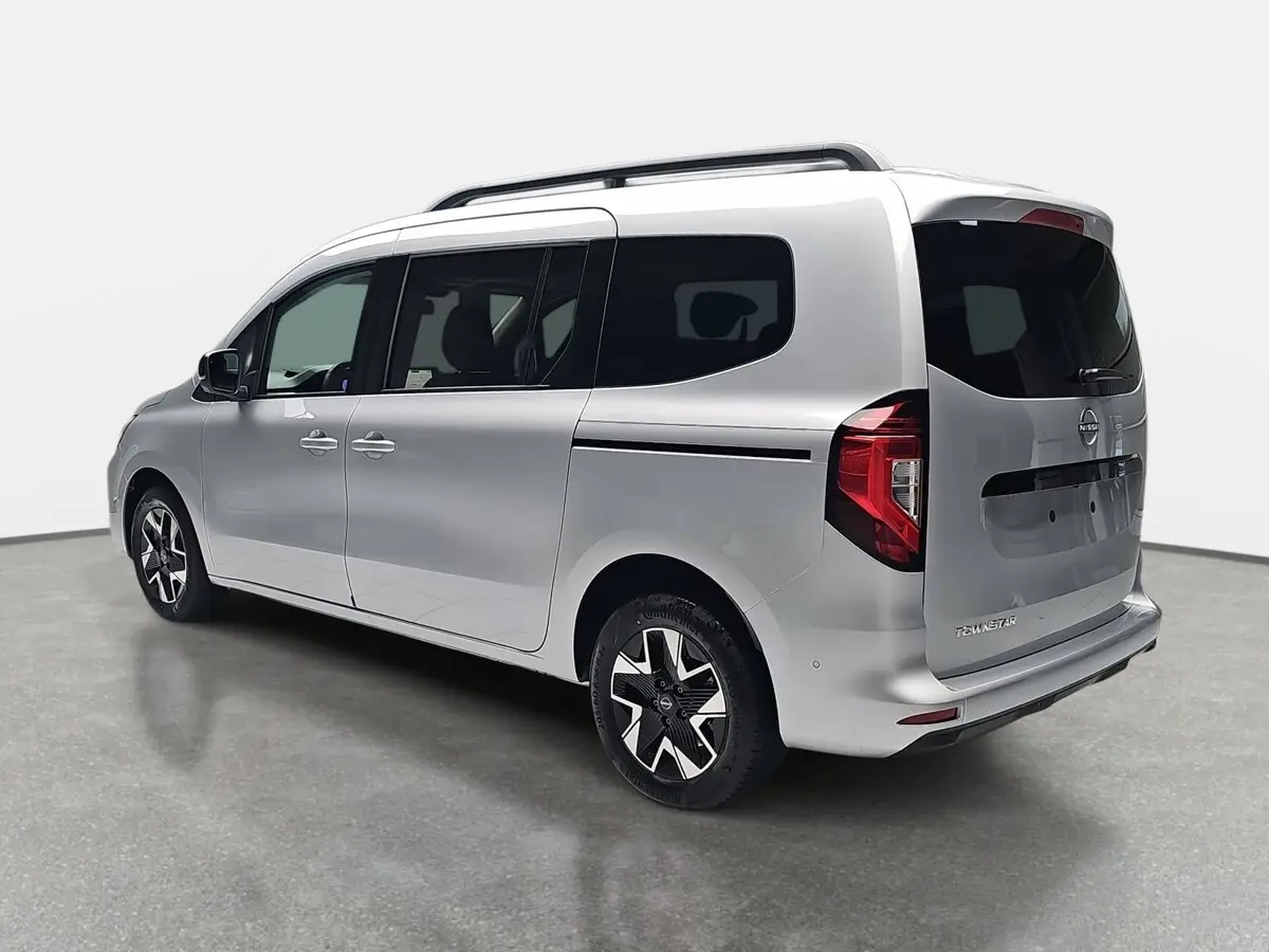 NISSAN TOWNSTAR KOMBI 1.3 DIG-T L2 2.3T AUTO. TEKNA 7-SITZER