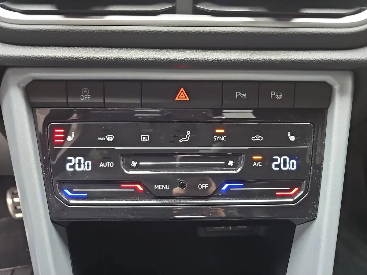 VW T-ROC 1.5 TSI DSG GOAL NAVI LED KLIMAAUTO ACC KAMERA AHK