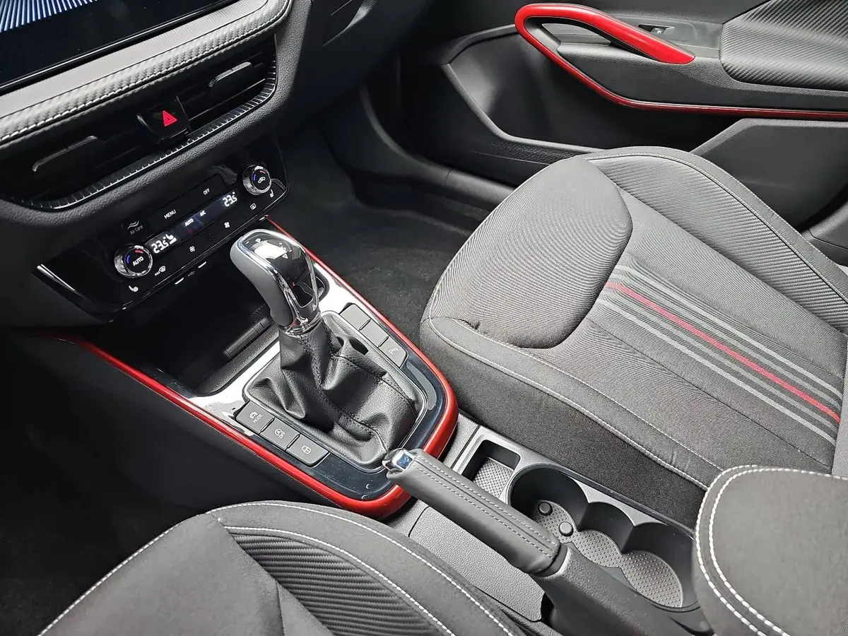 SKODA FABIA 1.0 TSI DSG MONTE CARLO LED KLIMAAUTO WINTER PDC K