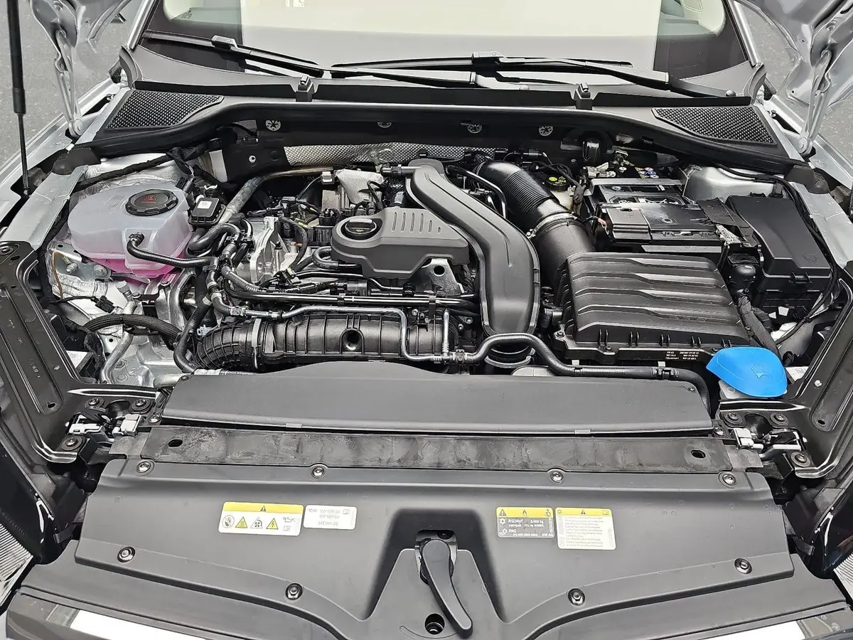 SKODA OCTAVIA COMBI 1.5 TSI DSG 130 JAHRE KLIMAAUTO LED SMARTLINK KAME