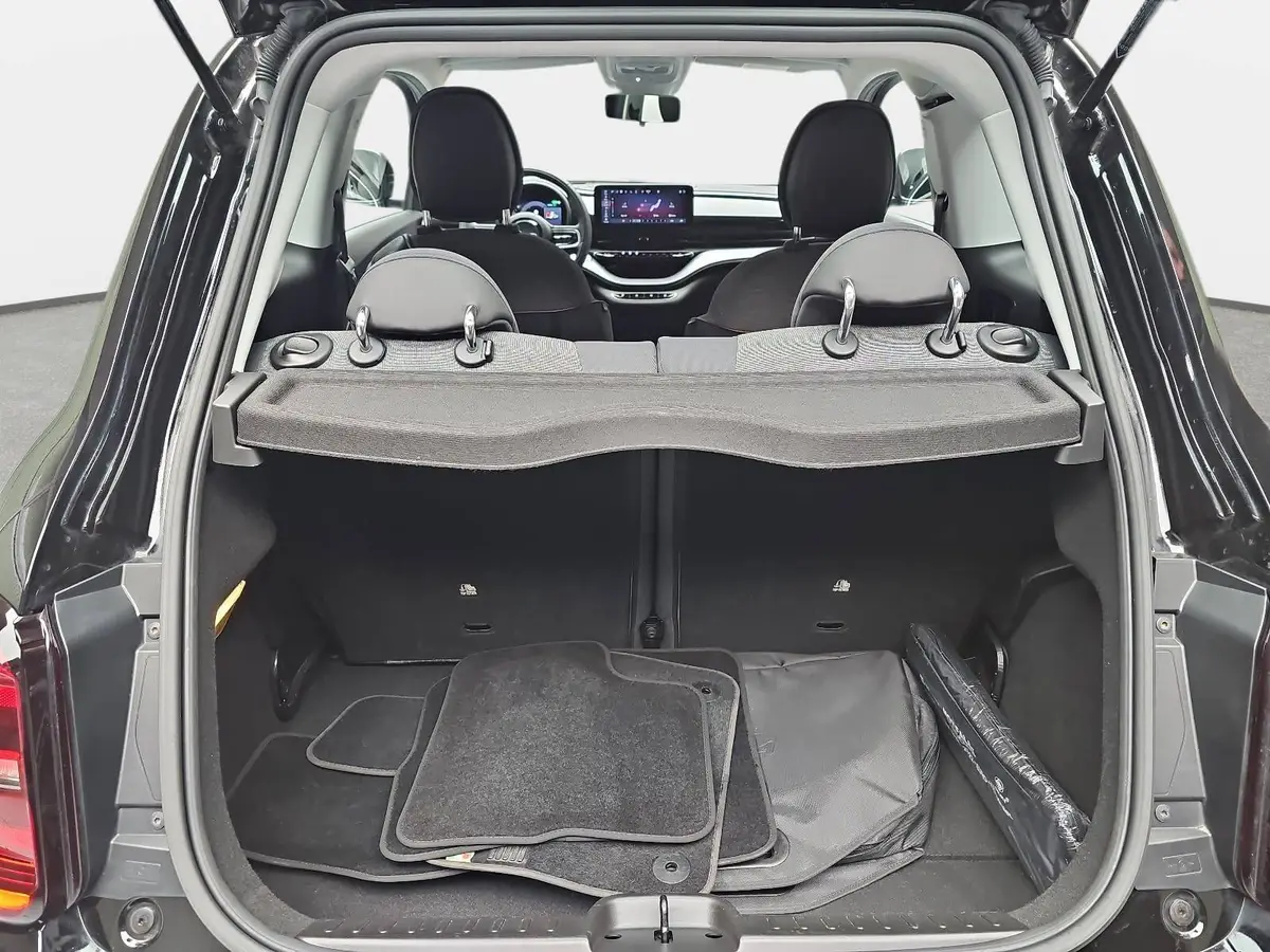 FIAT 500E ELEKTRO 42 KWH 3+1 ICON